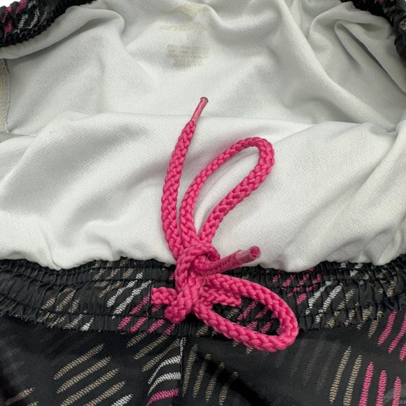 Champion Athletic Shorts (S) - Picture 4 of 8